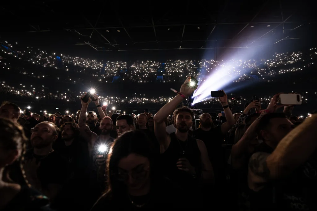 Juggernaut Pin LIVE: Evanescence - Co-Op Live, Manchester, 10/09/2026. - God Is In The TV